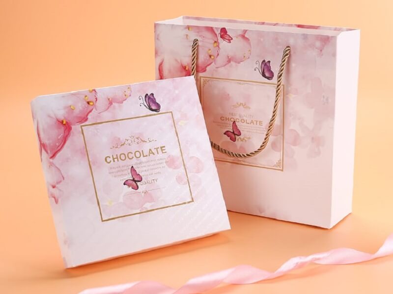 pink-chocolate-box-and-bag-set